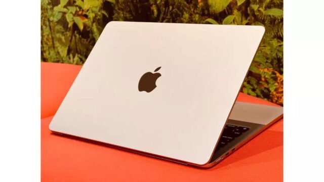 The Next Leap in Computing MacBook Air M1 and PlayStation 5 Slim Usher in a New Era