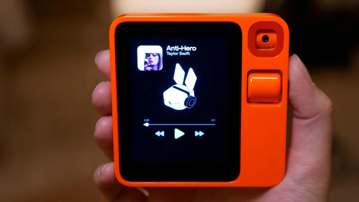 Rabbit R1 Hands-On A Leap into Accessible and Fun AI Technology