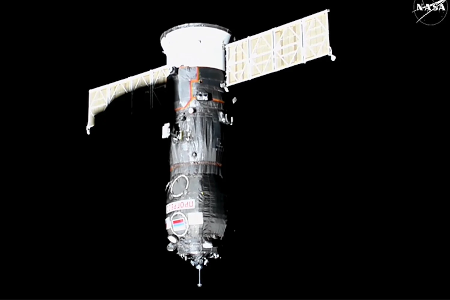 Astronauts Report Alarming Stench Emanating From Russian Spacecraft Docked to ISS Astronauts Report Alarming Stench Emanating From Russian Spacecraft Docked to ISS