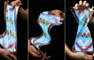 LG Display Stretches the Limits of Screen Technology
