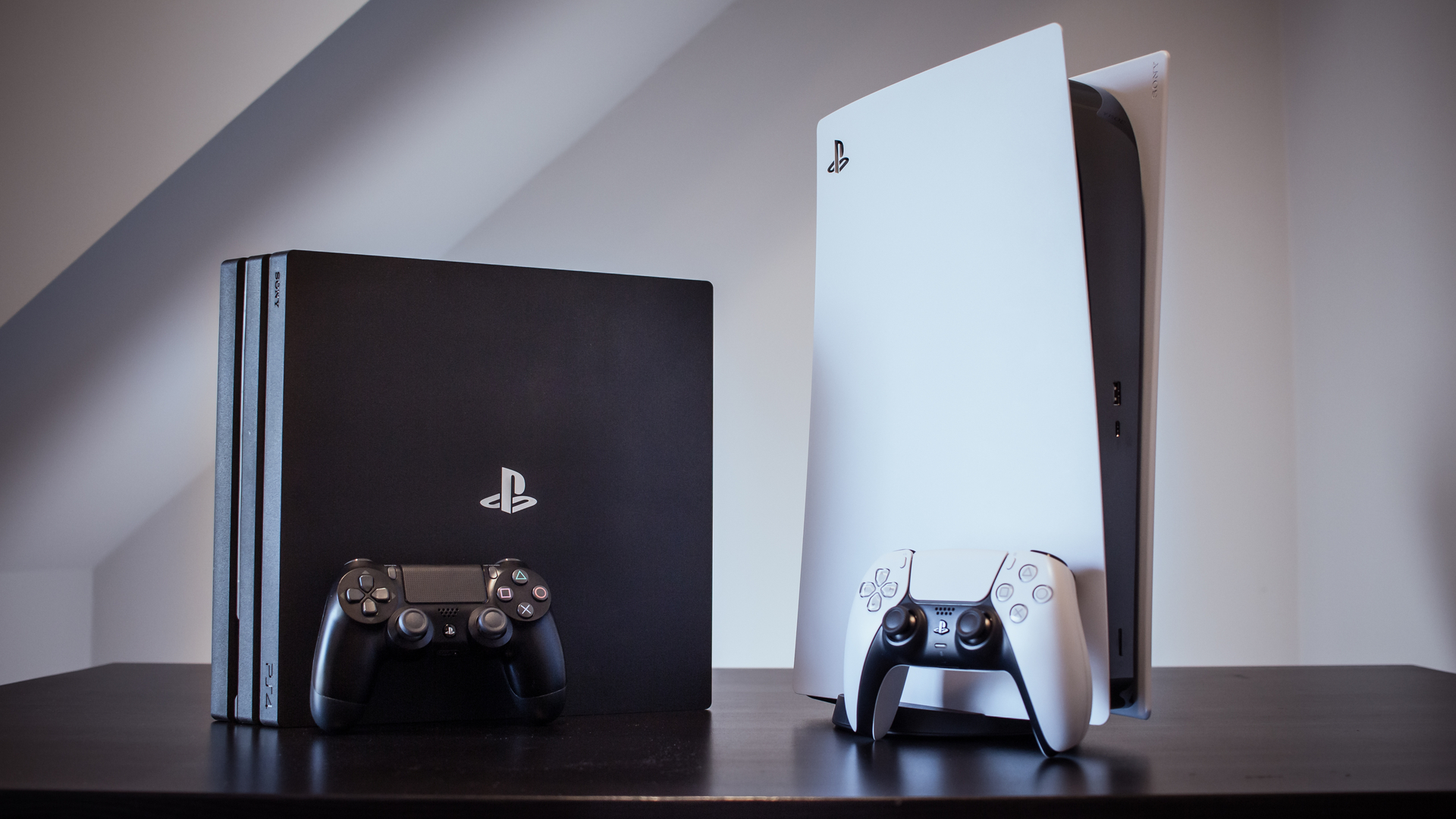 PS5 Still King: Sales Dominate PS4’s Record in US Market PS5 Still Outpacing PS4 in Current Generation