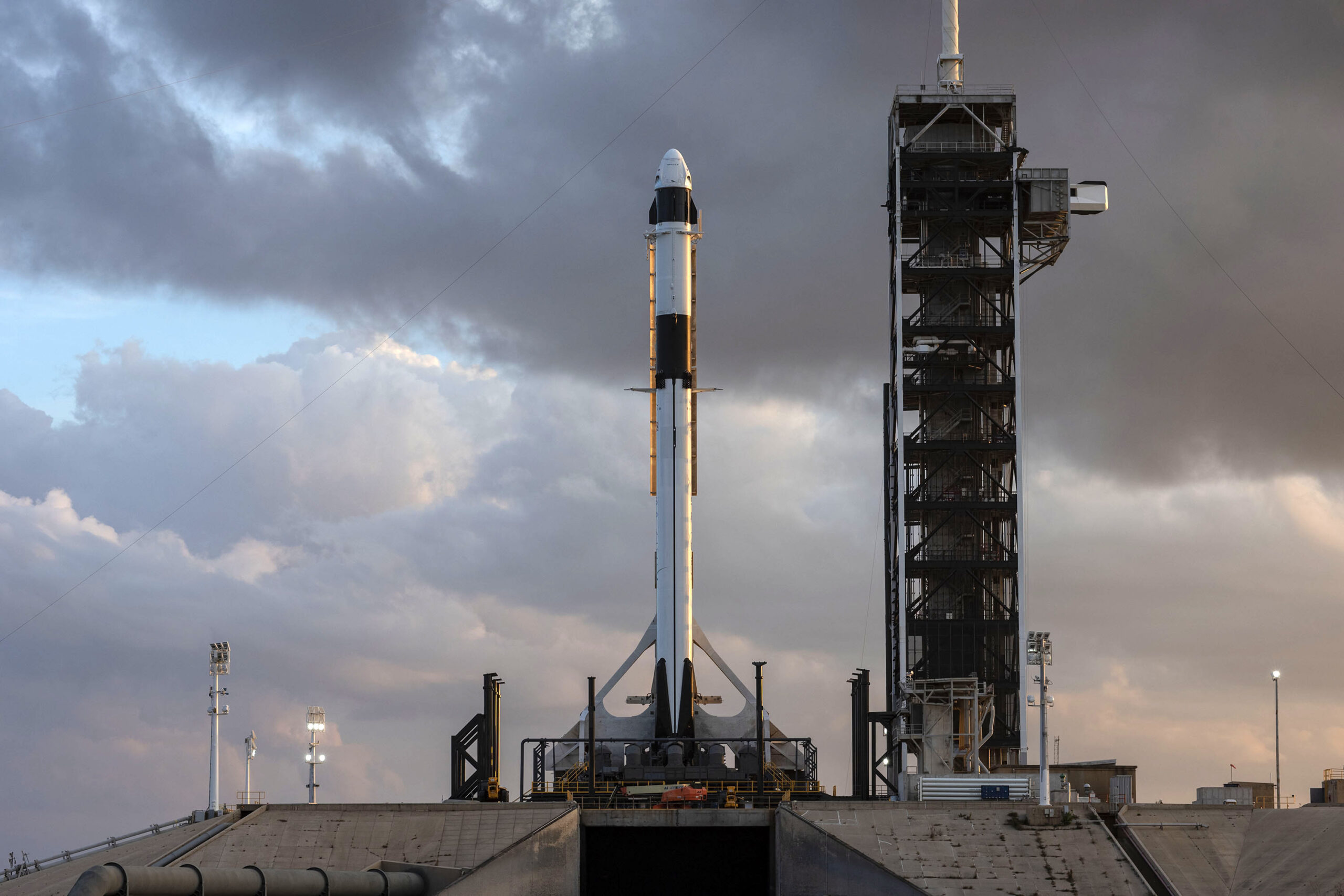 Can SpaceX’s Dragon Beat the Weather for a Crucial Return to Earth
