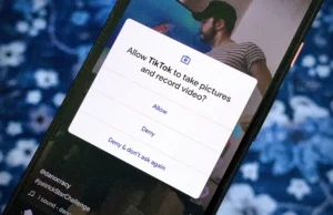 How to Stop Apps from Secretly Using Your Camera & Mic: The 2026 Privacy Checklist How to Stop Apps from Secretly Using Your Camera & Mic